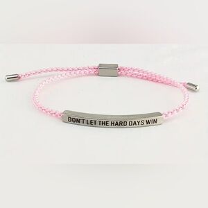 Don’t Let the Hard Days Win string bracelet NEW